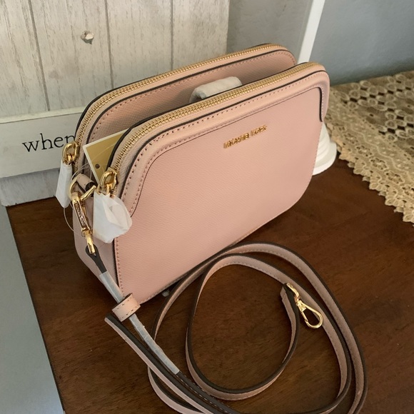 Michael Kors Handbags - New Mk double zipper crossbody 🌸